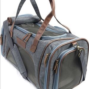 Luxury Dog/Cat Purse, Pet Carrier, TSA approved